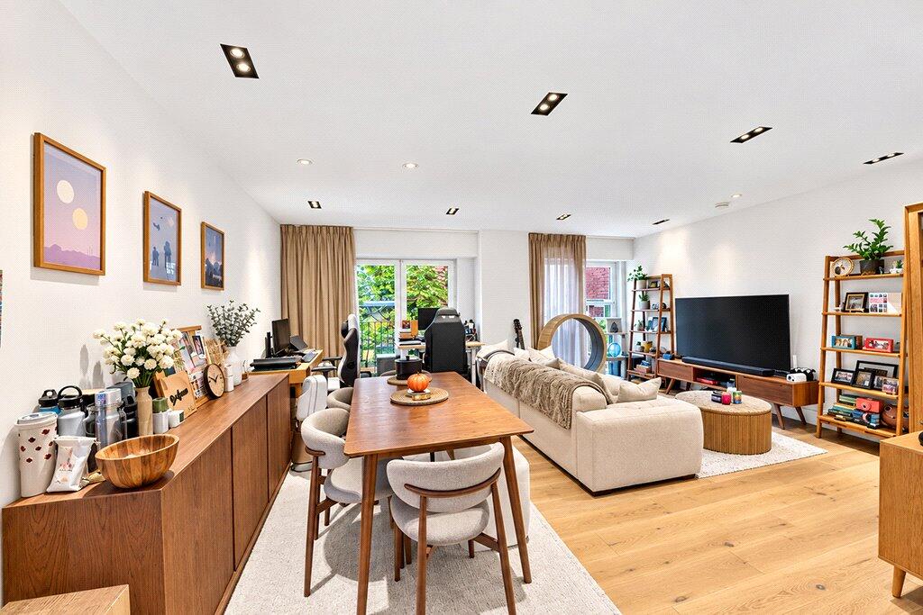 Apartment in London, Keybridge, Vauxhall - View 3