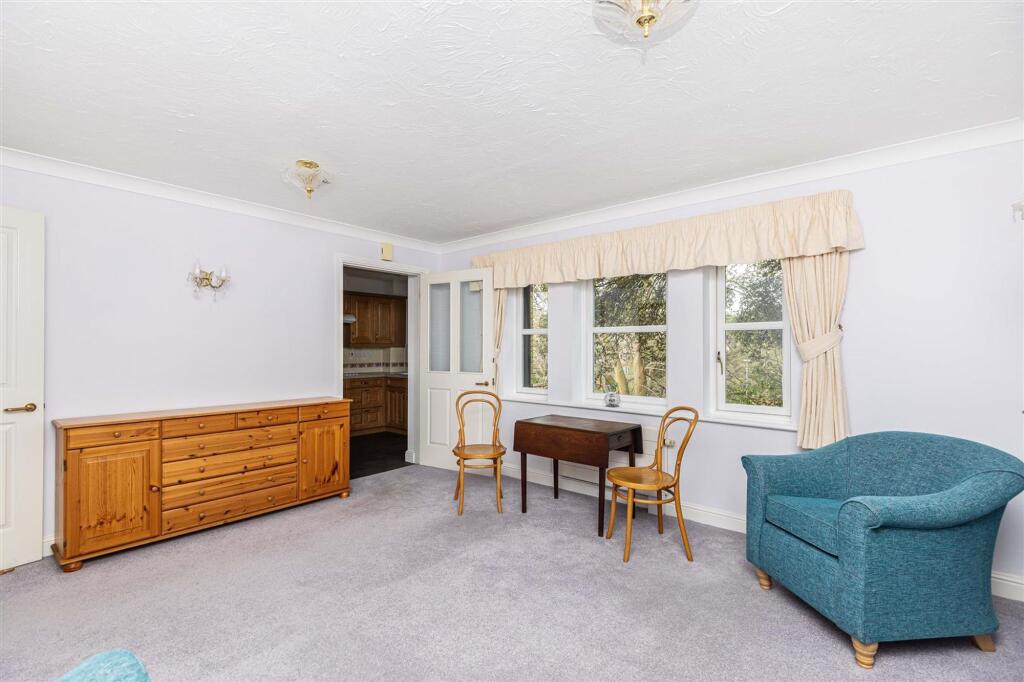 Apartment in Bournemouth - View 3
