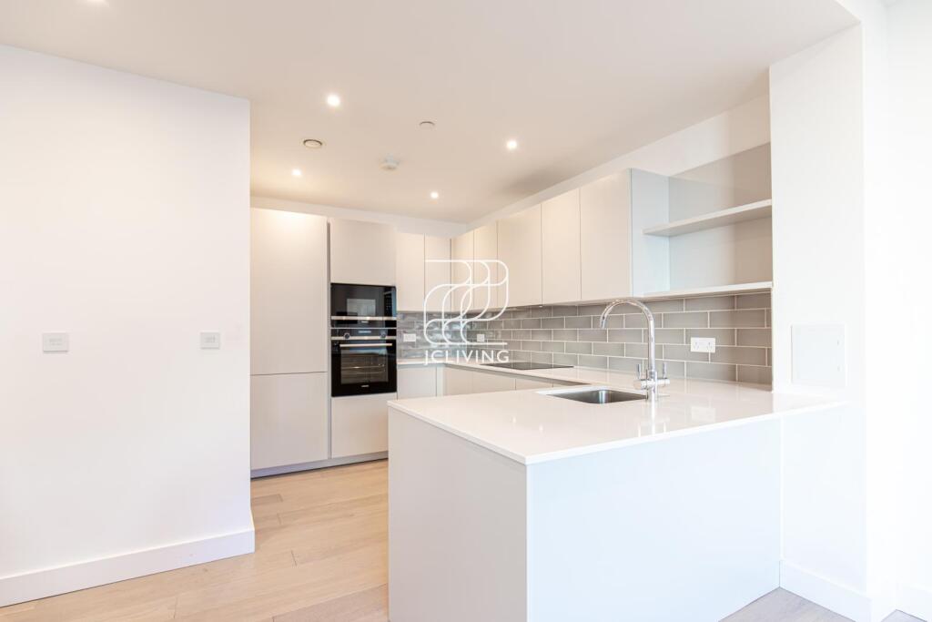 Apartment in London - View 3