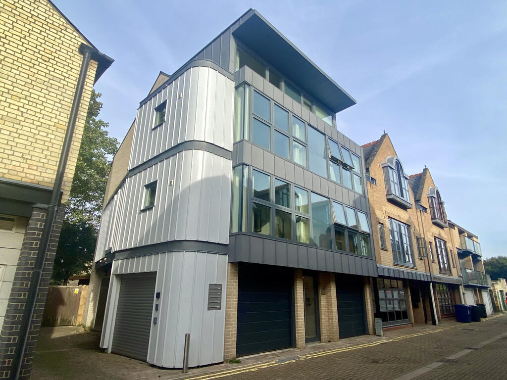 Main image of property: Cambridge Place, Cambridge 