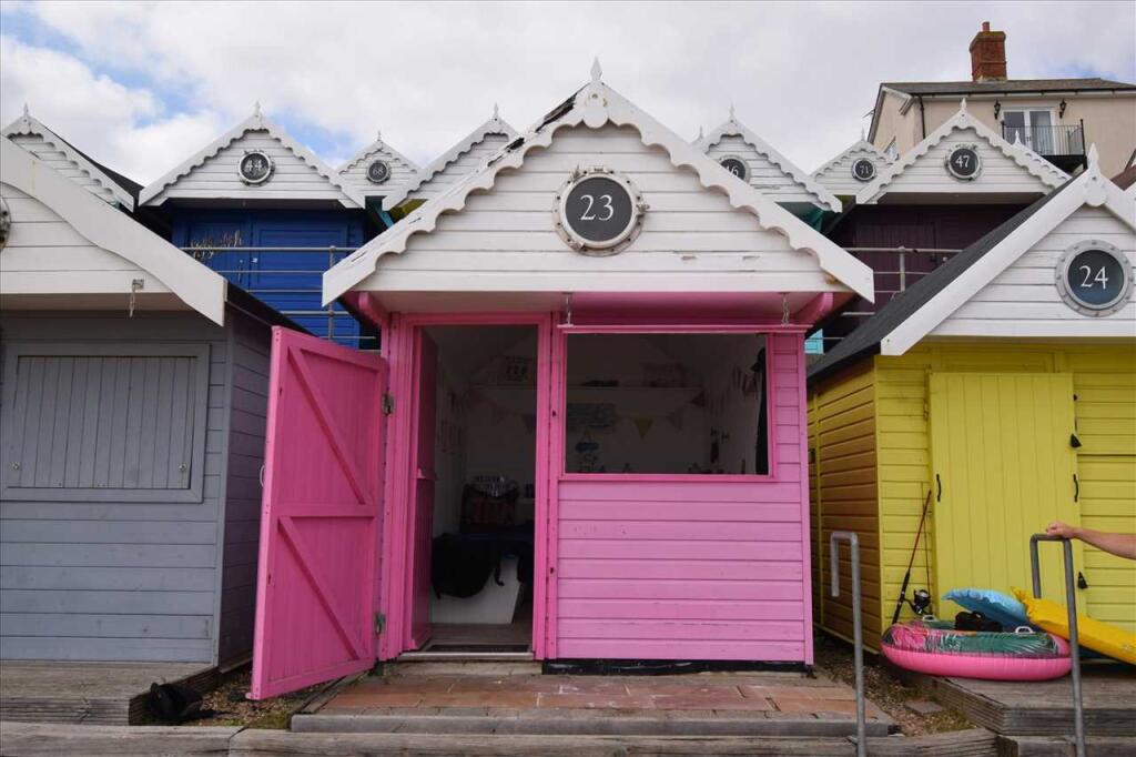 Studio other on Southcliff, Walton On The Naze, Walton on the naze, £30,000