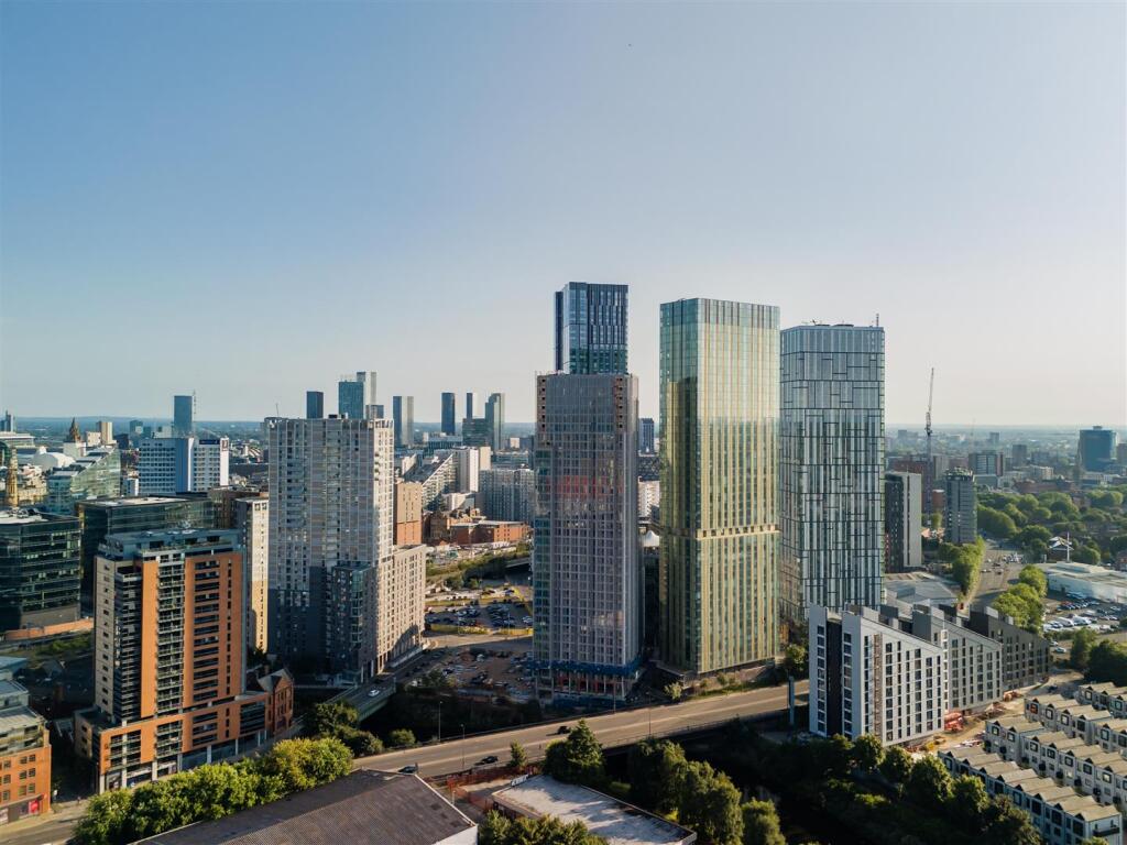 Apartment in Manchester, Castlefield, City Centre - View 2