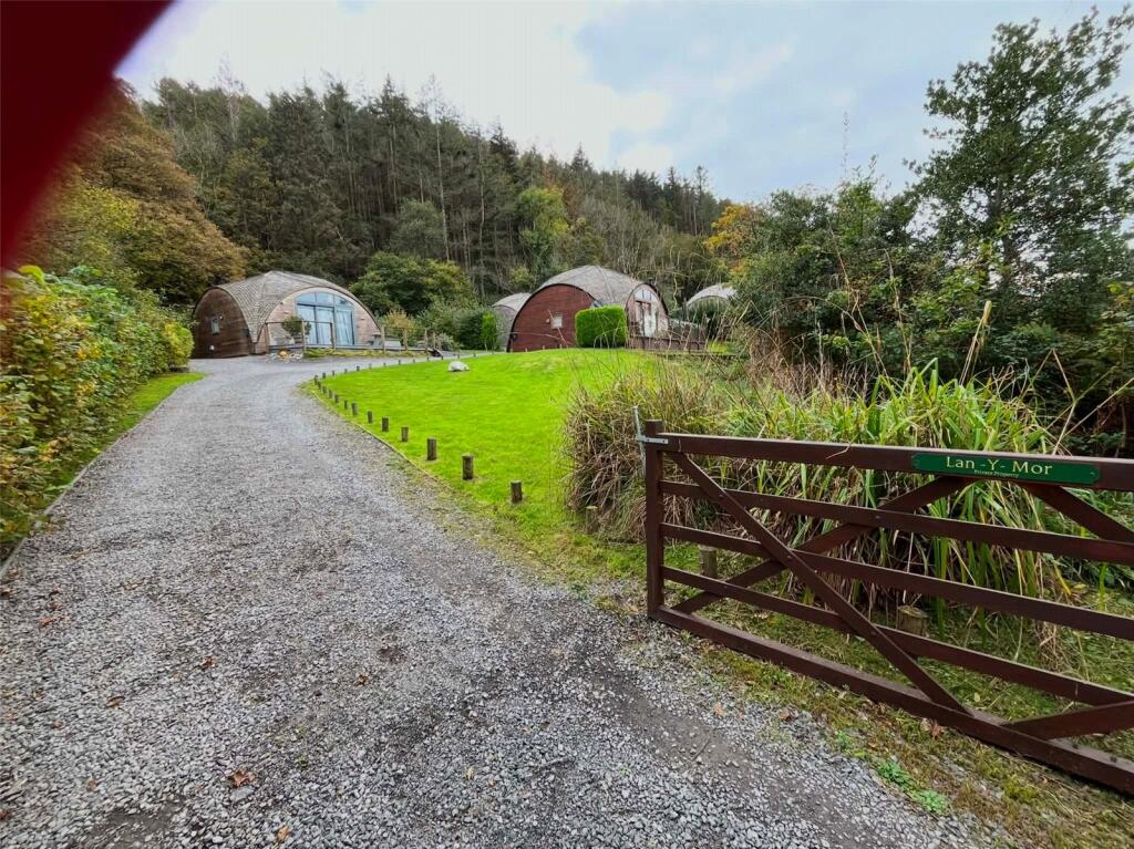 Llanddona, Beaumaris, Isle of Anglesey, LL58 photo 2