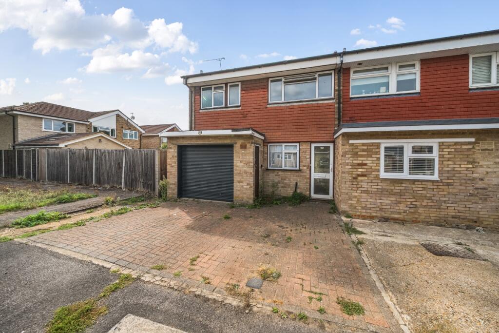 Main image of property: Chantry Lane London Colney AL2