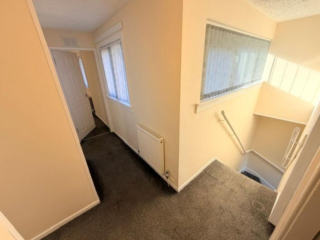 Apartment in Glenrothes, South Parks - View 4