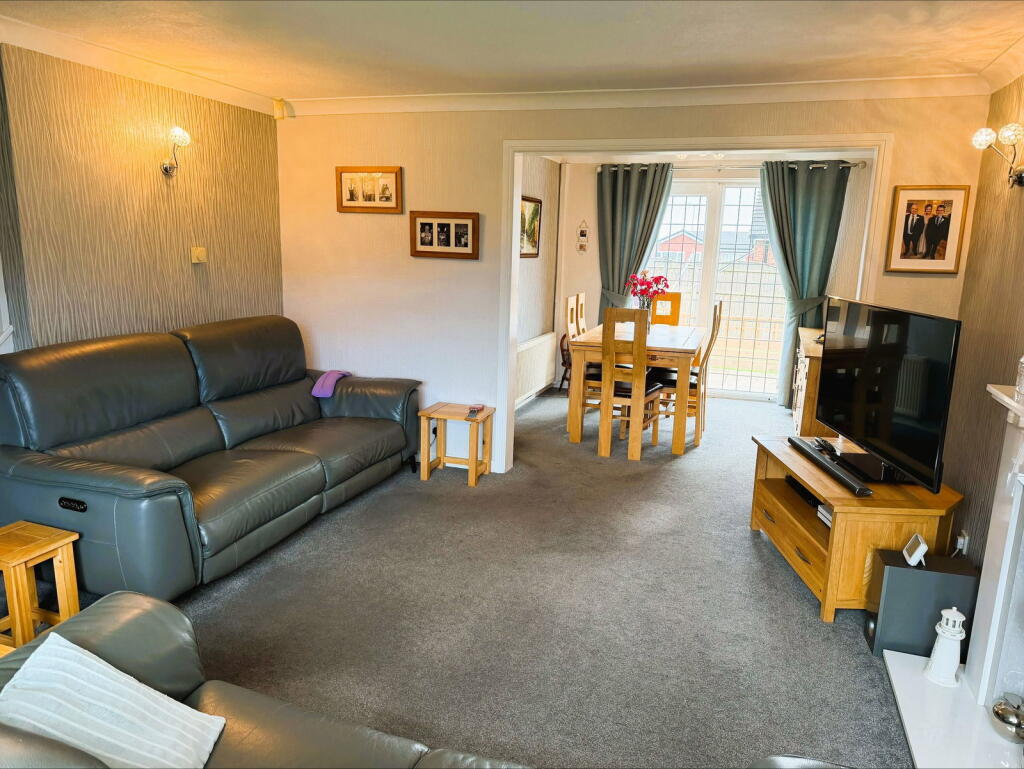 991 Middleton Road, Chadderton OL9 photo 3