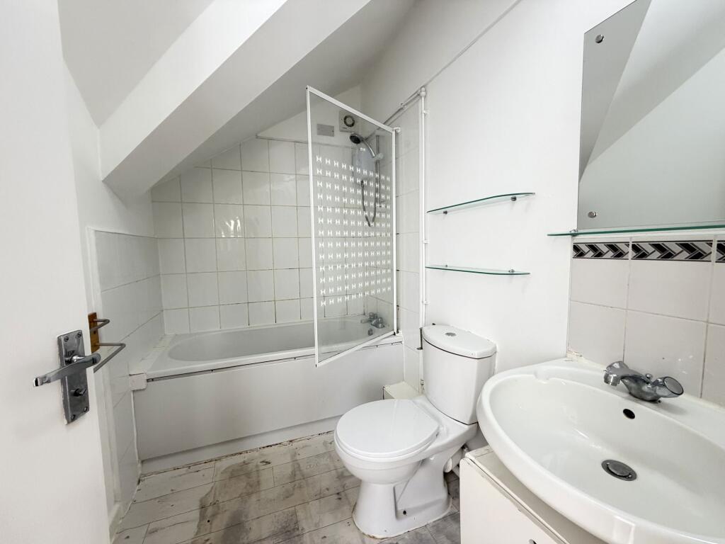 Apartment in Manchester, Greater Manchester - View 5