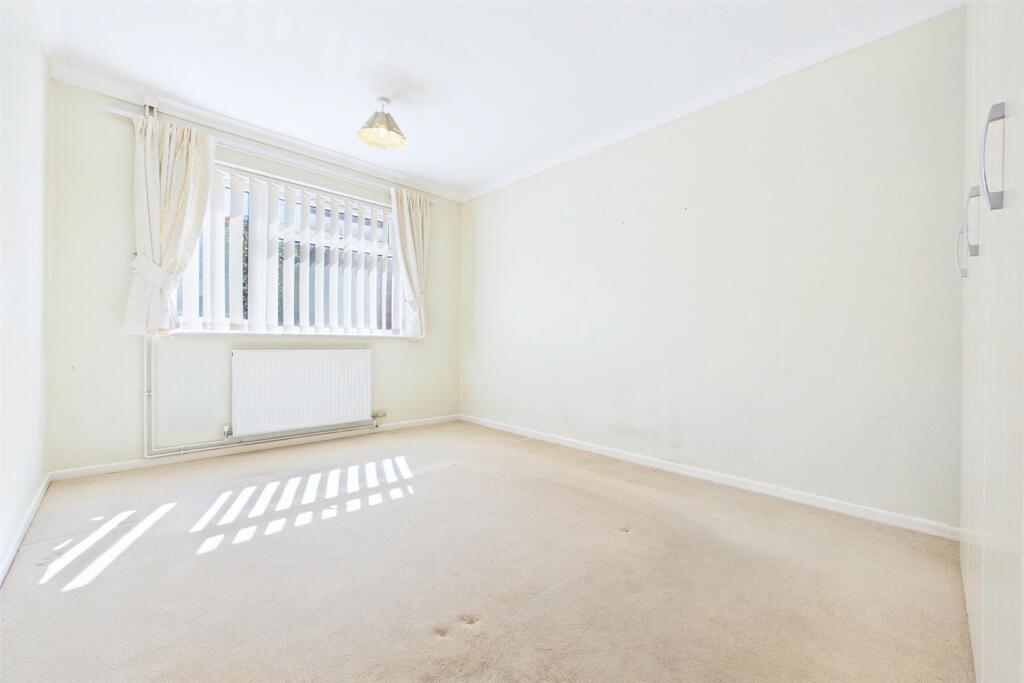 Hillcrest Avenue, Dereham photo 4