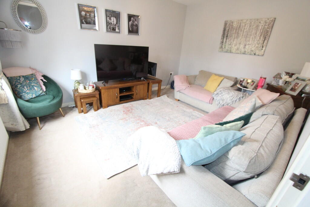 Moss Wood Court, New Broughton  photo 4
