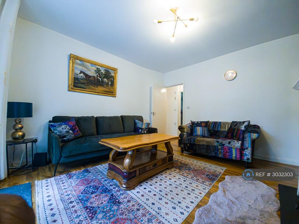 Apartment in London - View 5