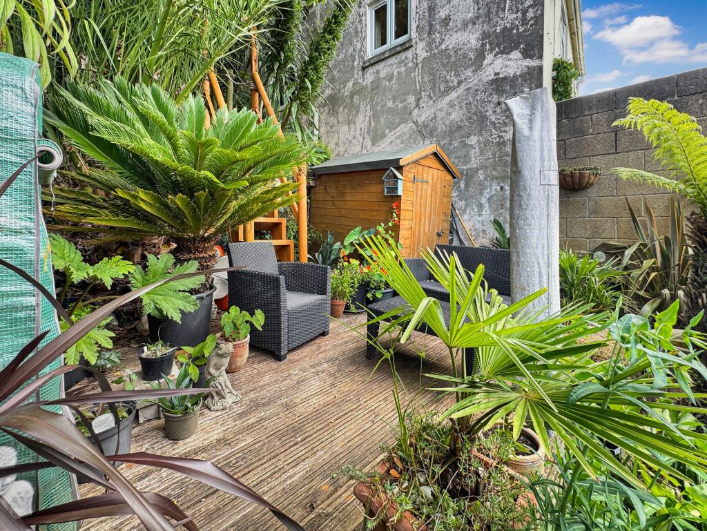 Grove Road, Ventnor, PO38 - View 4