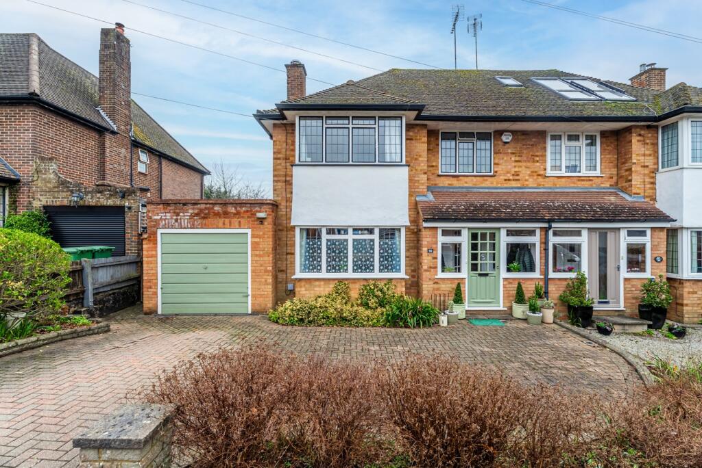 Main image of property: Bloomfield Road, Harpenden, Hertfordshire, AL5