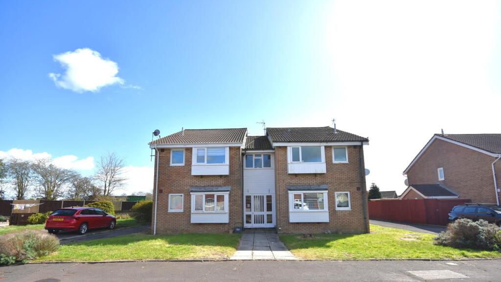 Main image of property: 38 Meadowcroft, Rhoose, CF62 3FR