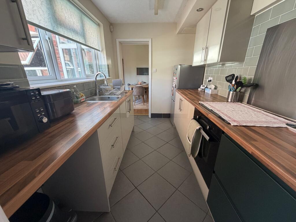 Bridge End Road, Grantham, NG31 - View 4