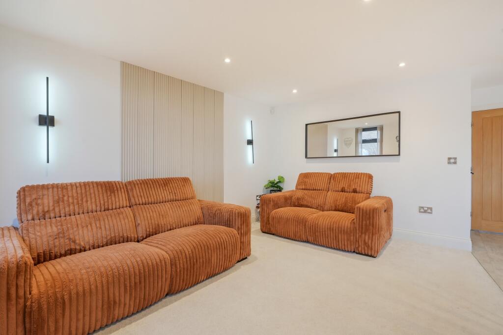 Hemsworth Road, Sheffield, S8 8LJ photo 4