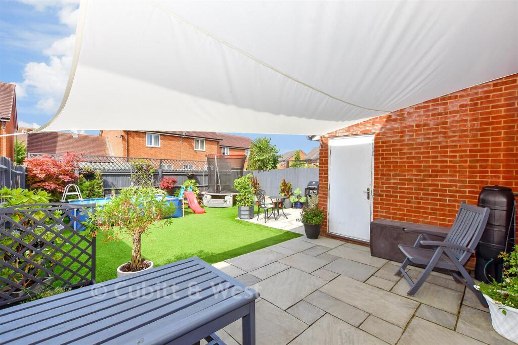 Tatlow Chase, Littlehampton, West Sussex - View 2