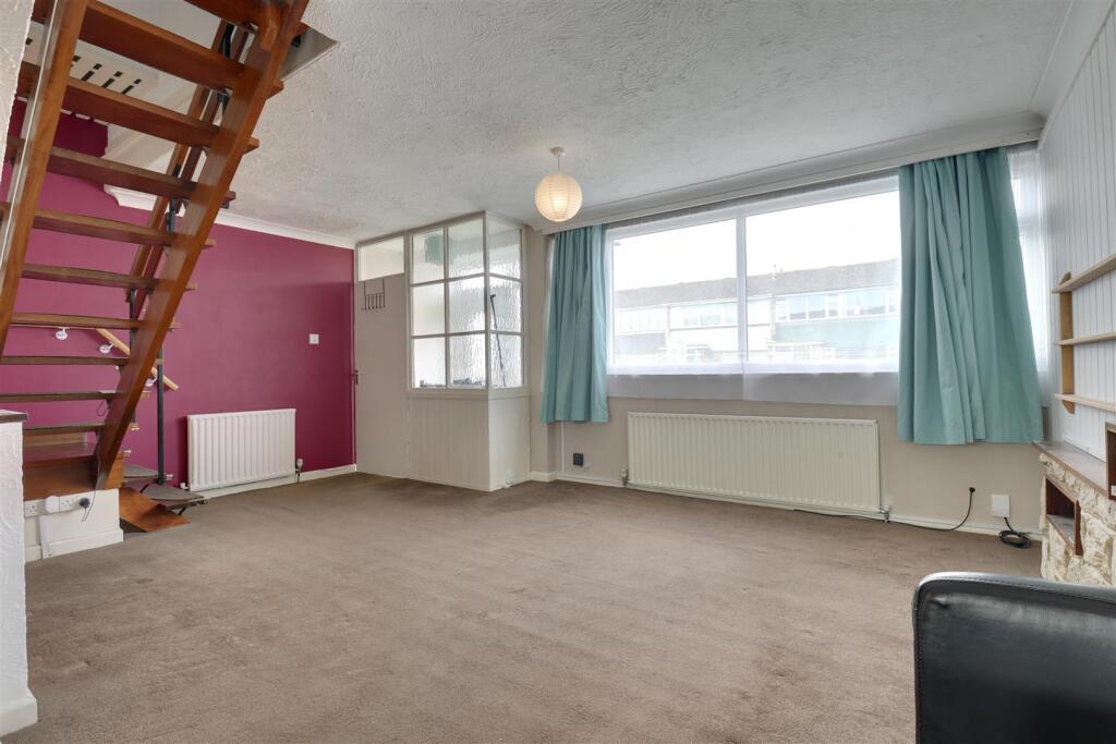 House in Portsmouth - View 4