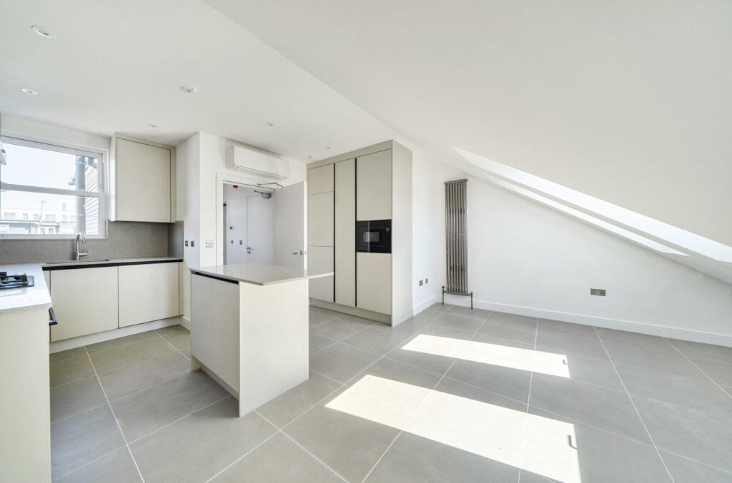 Apartment in London - View 4