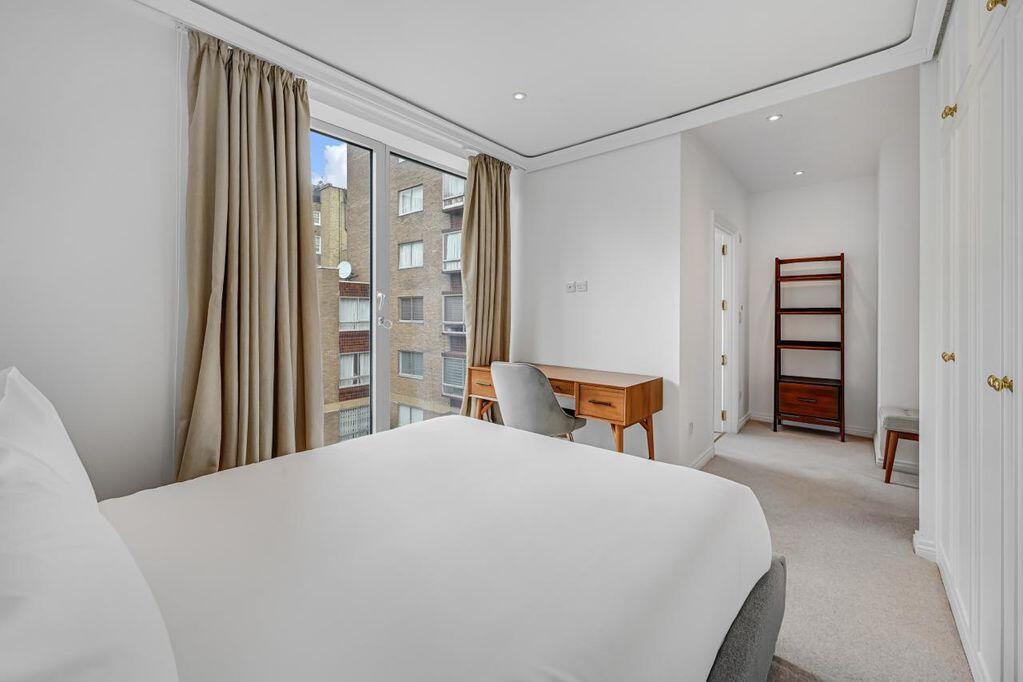 4 bedroom mews property for rent