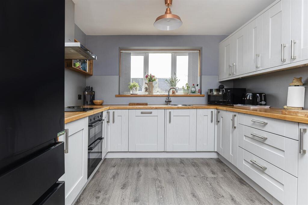 Additional image 7 of Moor Close Road, Queensbury, Bradford