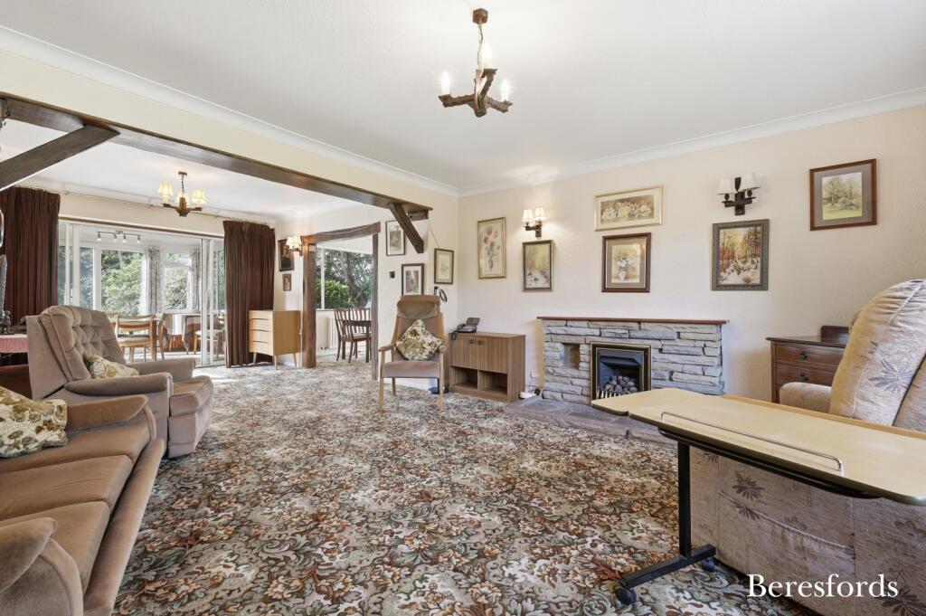 House in Basildon, Billericay - View 4
