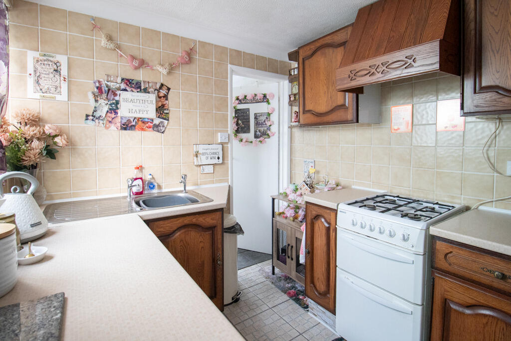 House in South Holland, Sutton Bridge - More