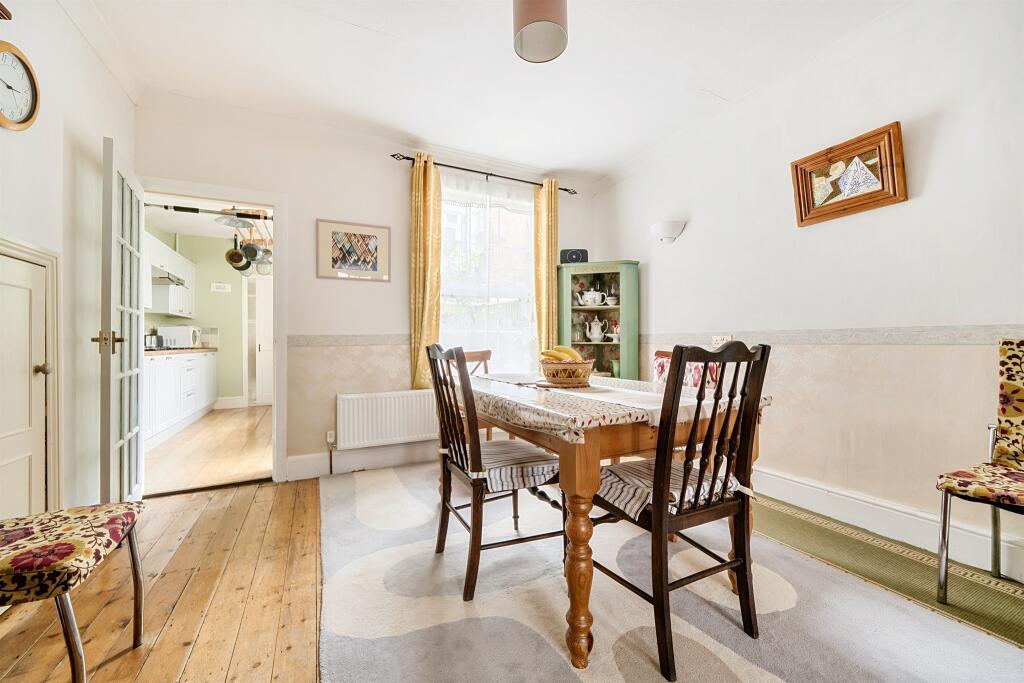House in London - View 4