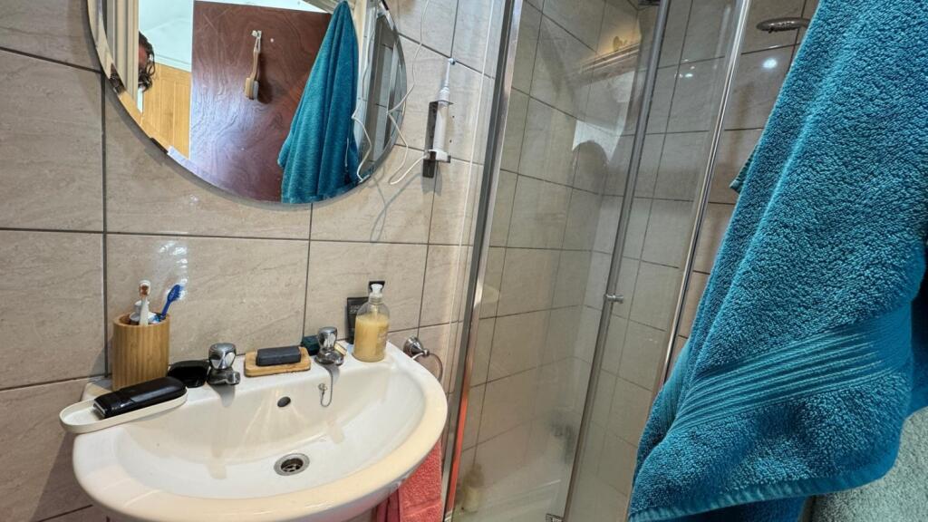 4 bedroom terraced house for rent