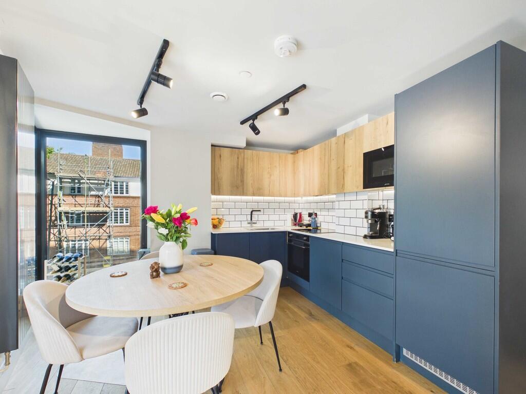 Apartment in London - View 2