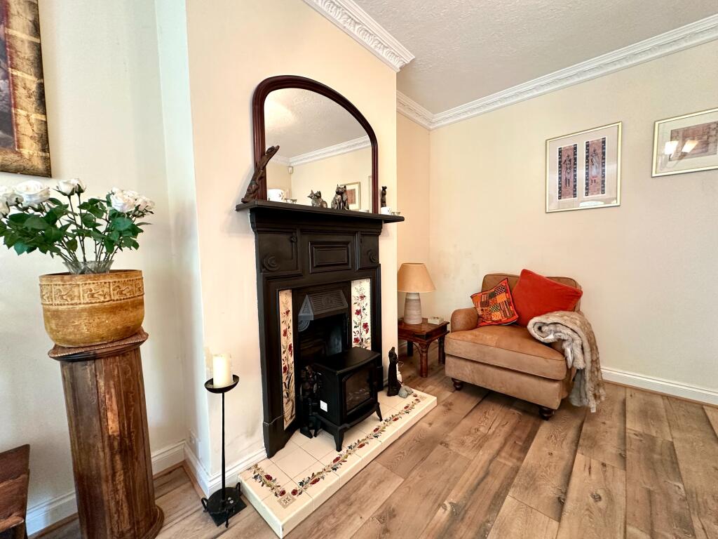 House in Wolverhampton, West Midlands - View 5