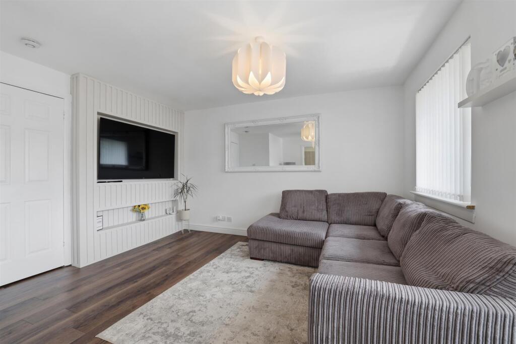 46 Union Street, Greenock - More