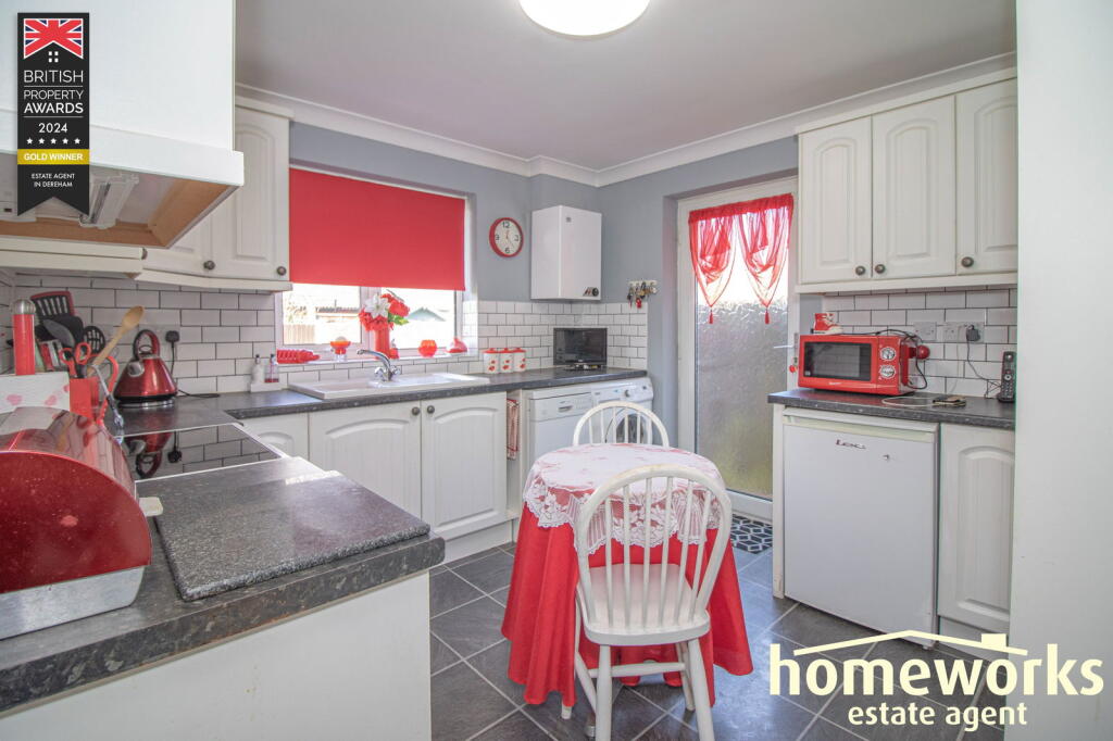 Farrow Close, Swanton Morley, Dereham, NR20 photo 3