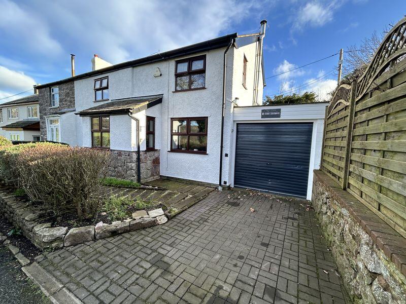 House in Llandudno, Betws yn Rhos
