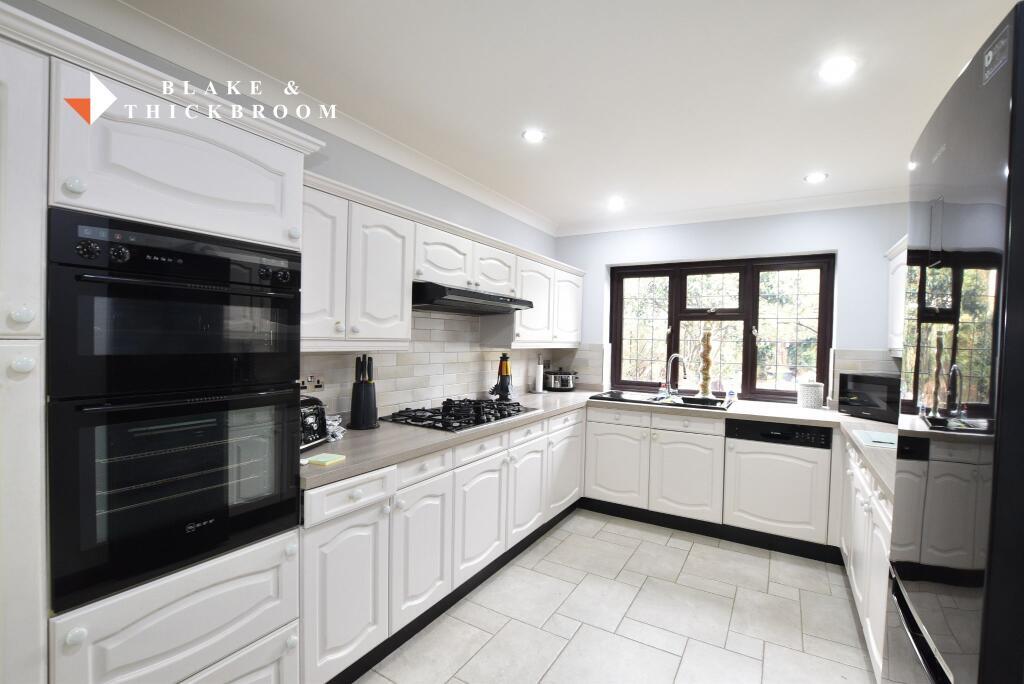 Leas Road, Clacton-on-Sea, CO15 1DU photo 3