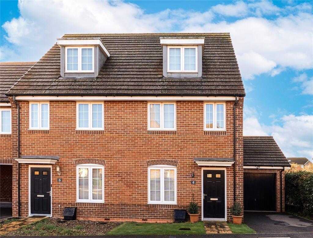 Main image of property: Diamond Drive, Didcot, Oxfordshire, OX11