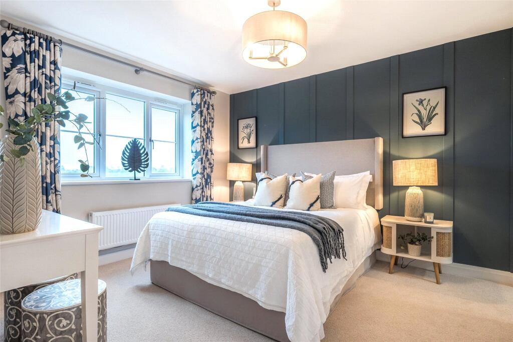 House in Gloucester - View 4