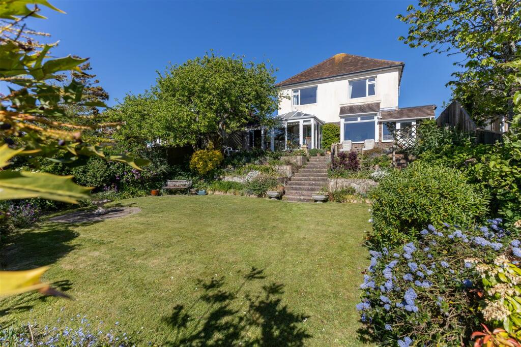 3-bed detached on Boscobel Road North, St. Leonards-On-Sea, £599,950