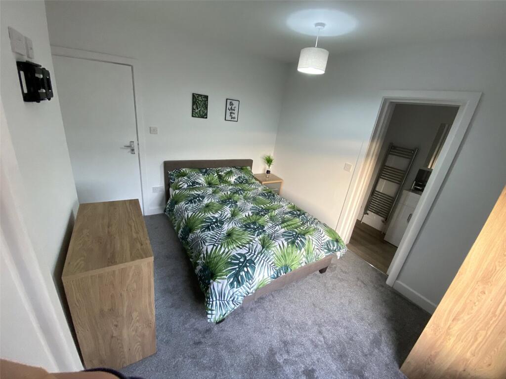 Main image of property: Carlton Street, Kettering, Northamptonshire, NN16