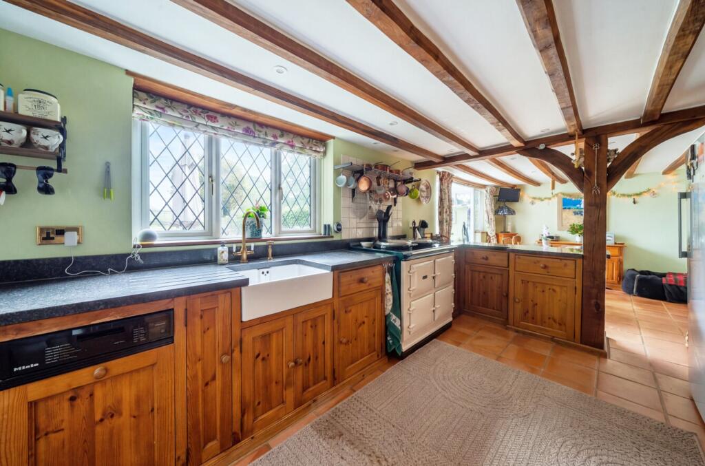 House in Redhill - More