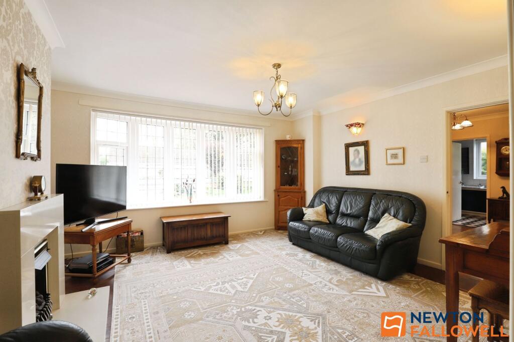House in South Kesteven, Grantham - More