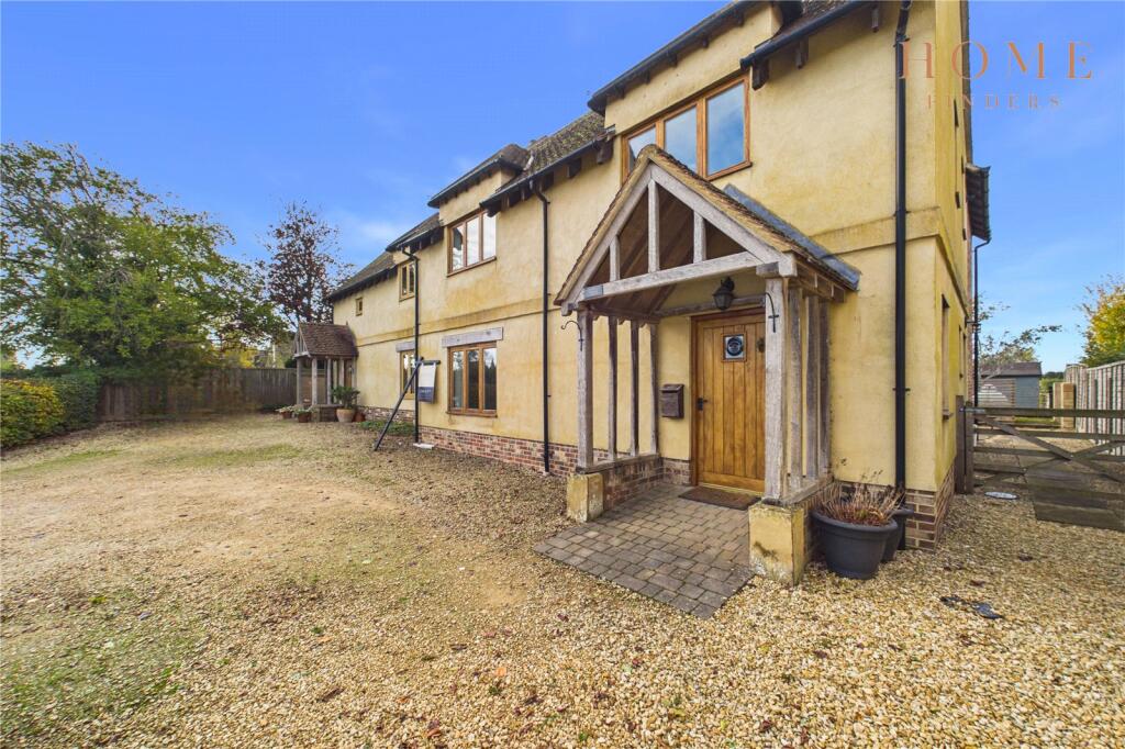 House in Tockenham - View 2