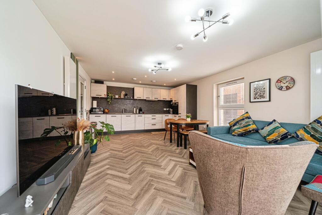 Apartment in Glasgow - View 6