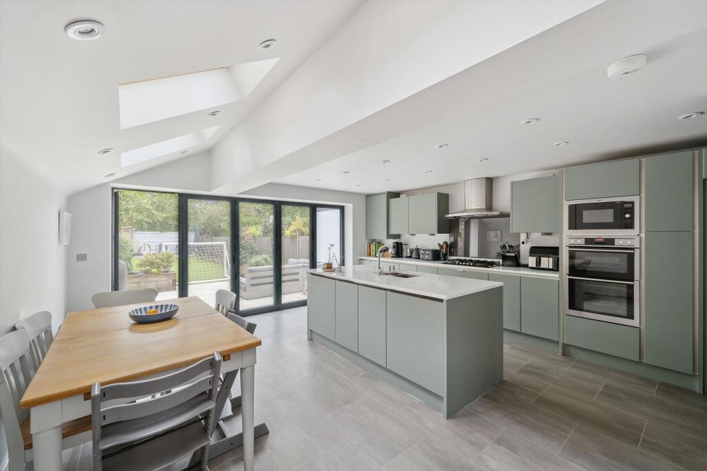 House in London - View 4