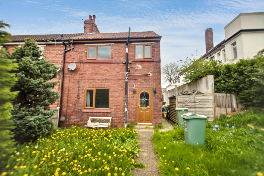 Main image of property: 42 Wakefield Road, Swillington, Leeds, West Yorkshire, LS26