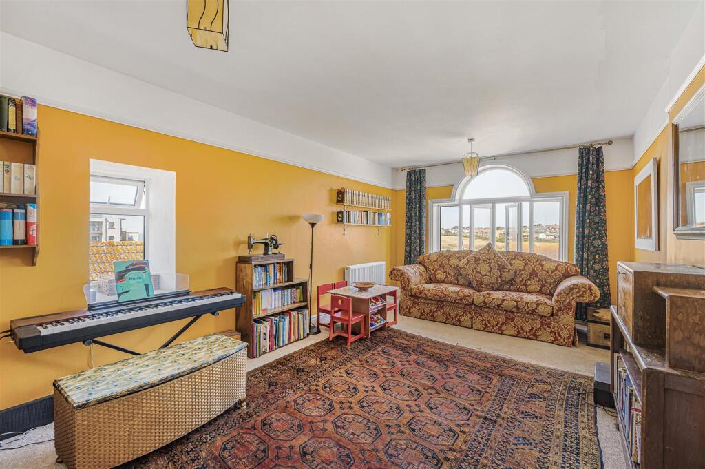 Apartment in Seaford, East Blatchington - View 5