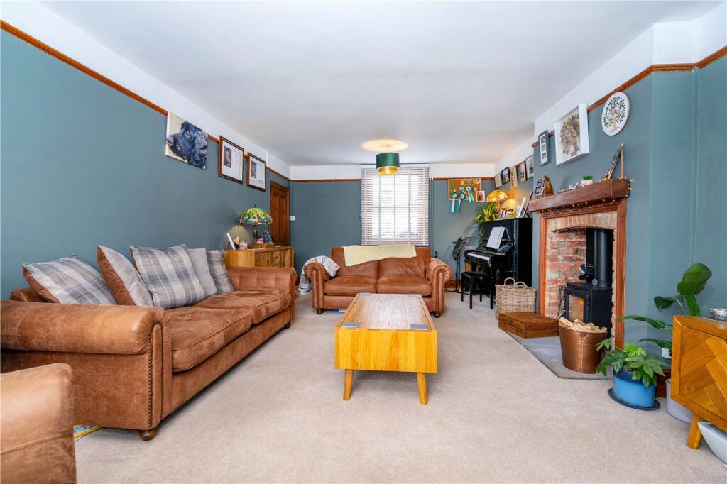 House in Bourne, Hereward Estate - View 5