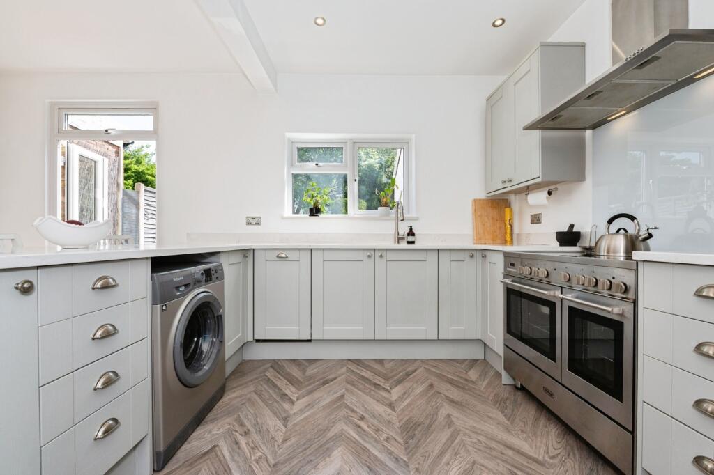 House in Gravesham, Kings Farm - View 4