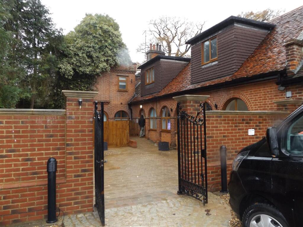 Main image of property: Harper Lane, Shenley, Radlett