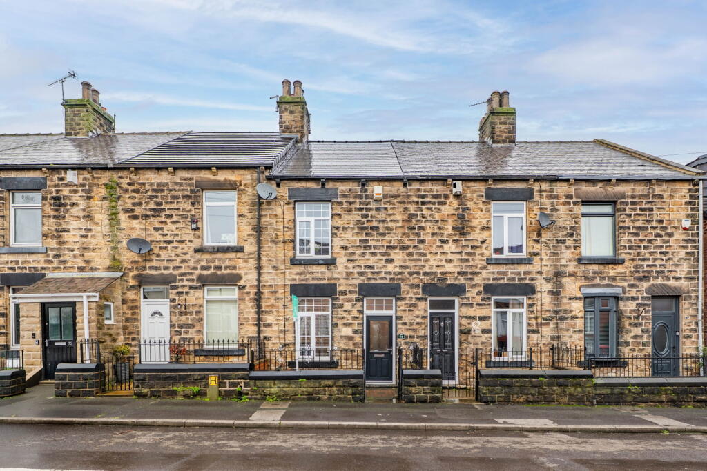 3-bed terraced on Granville Street, Barnsley, S75 2TQ, £160,000