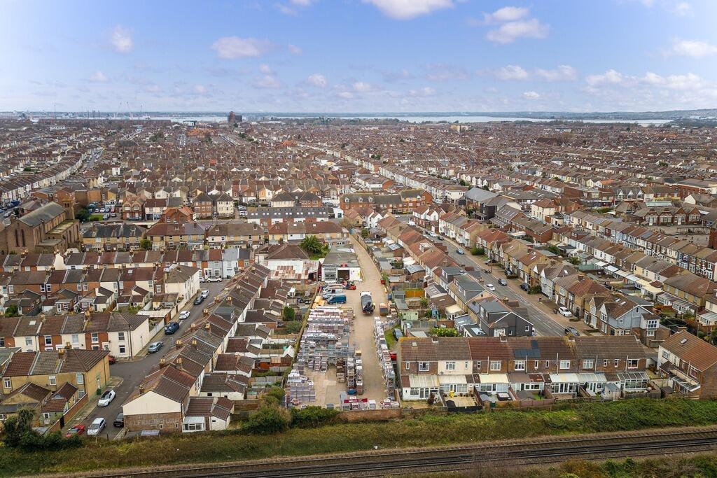 Main image of property: The Roofing Centre, Moneyfield Lane, Portsmouth, Hampshire, PO3 5AY
